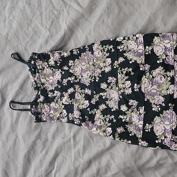 Summer dress - Picture 3 of 3